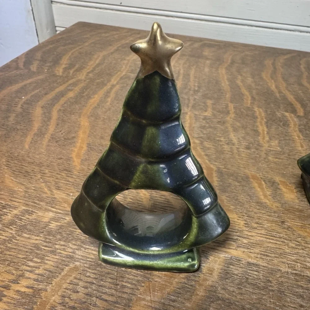 Lot of 17 Ceramic Christmas Tree Napkin Rings Green Gold Star Holiday Decor